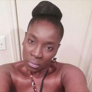 Meet your Posher, Adjeley